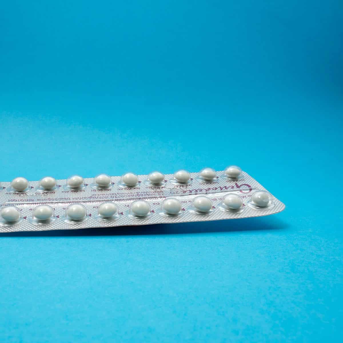 N.J. governor signs legislation allowing pharmacists to dispense hormonal contraceptives without requiring a prescription